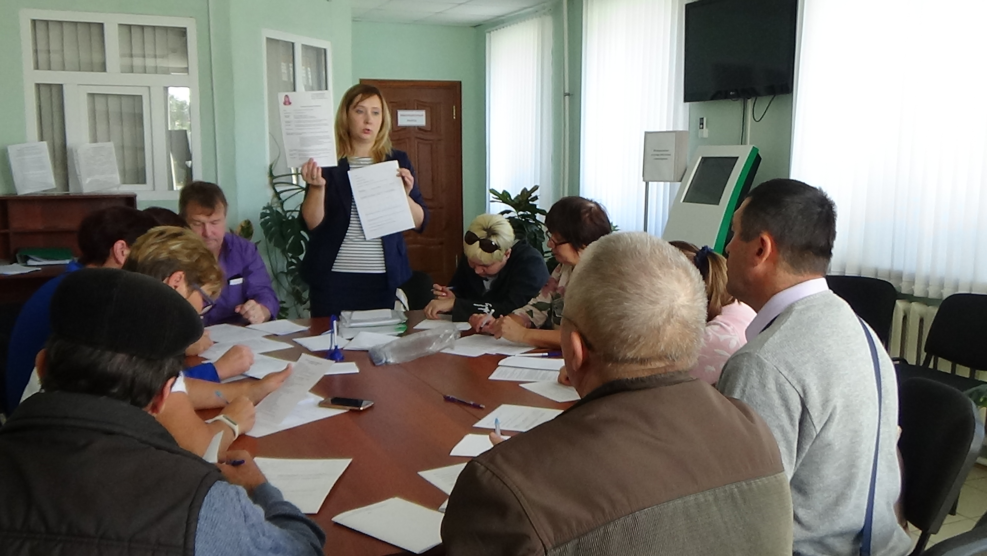 Безработный центр занятости. Граждане. Трудоустройство социально незащищенных граждан. Центр занятости населения Одесского района. Социальная адаптация преступников.